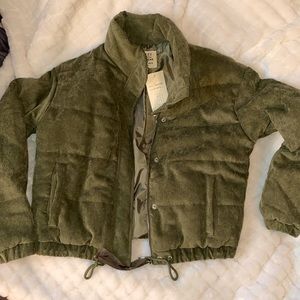 BRAND NEW W Tags- Women’s Ashley Outerwear Puffer Jacket in Olive - Size M